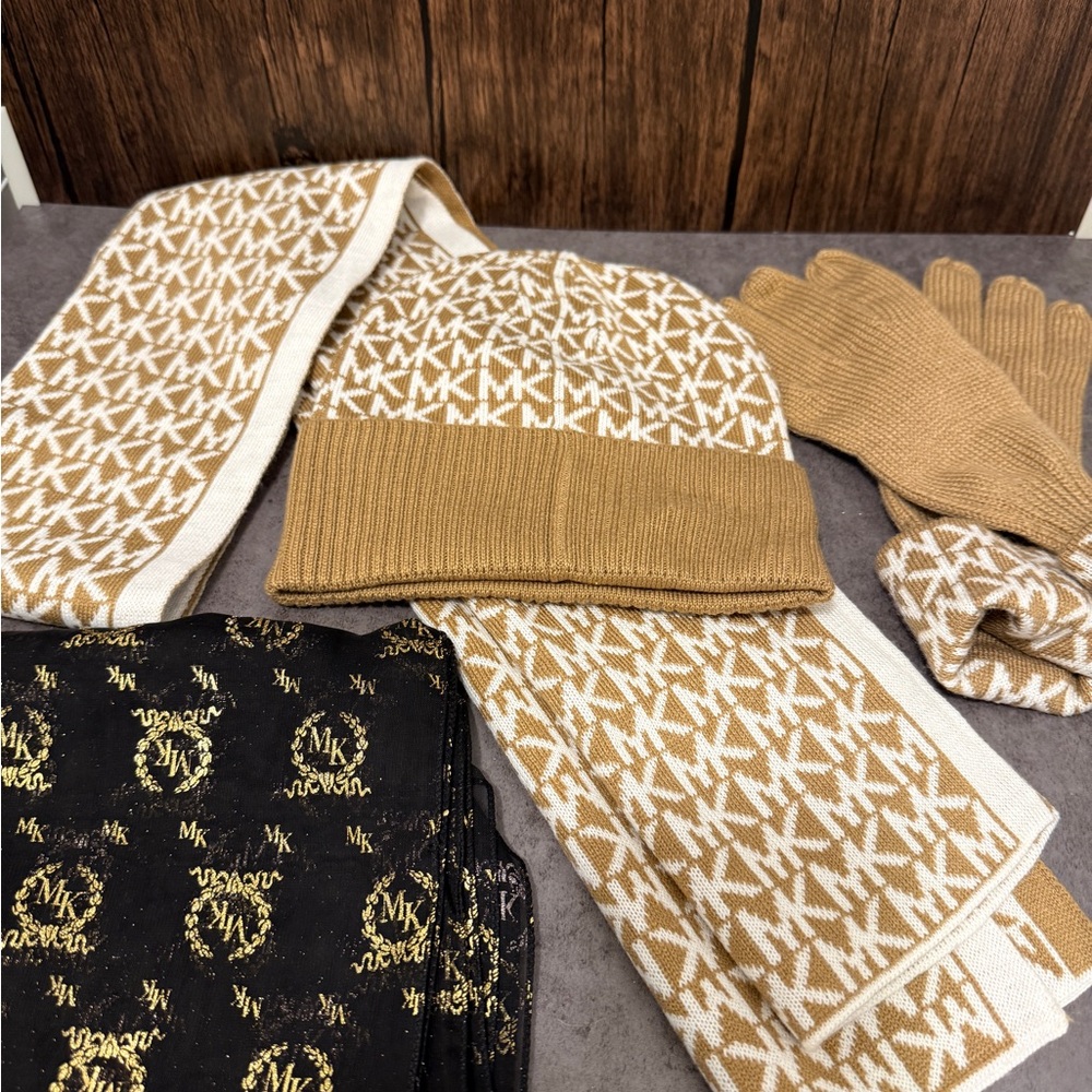 Michael Kors Brown and White Knit Accessory Set